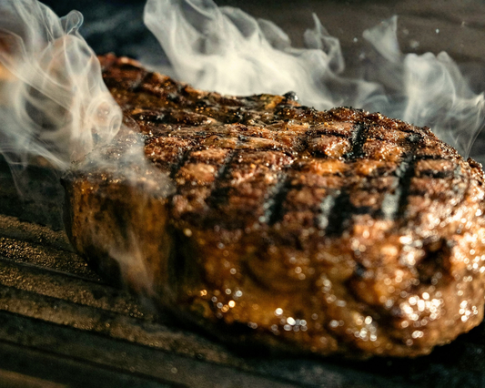 Gas vs Charcoal: What Brings Out the Best in Grass-Fed Steaks?